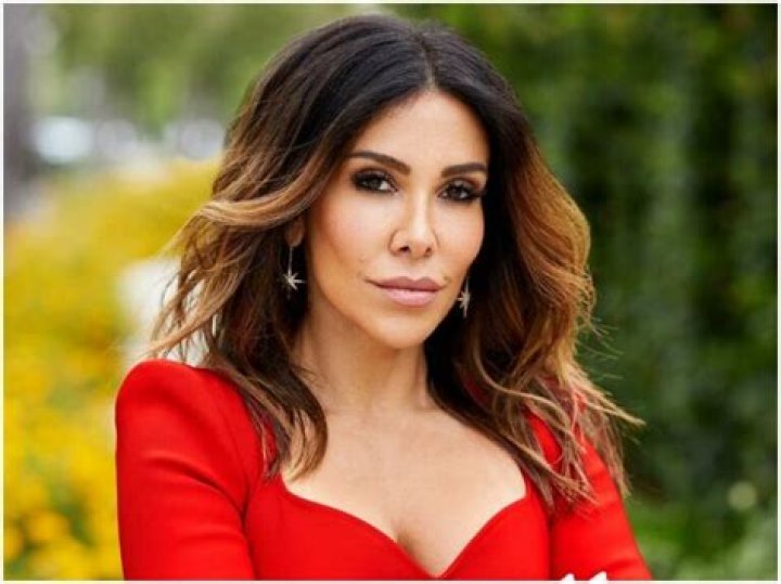 Sara Azari Net Worth, Age, Height, Bio, Birthday, Wiki!