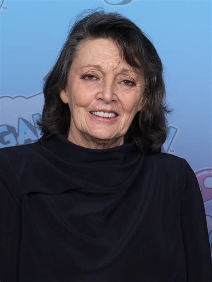 Sarah Douglas Net Worth, Age, Height, Bio, Birthday, Wiki!