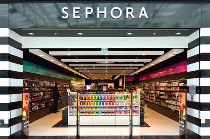 Fame | Sephora net worth and salary income estimation Apr, 2024
