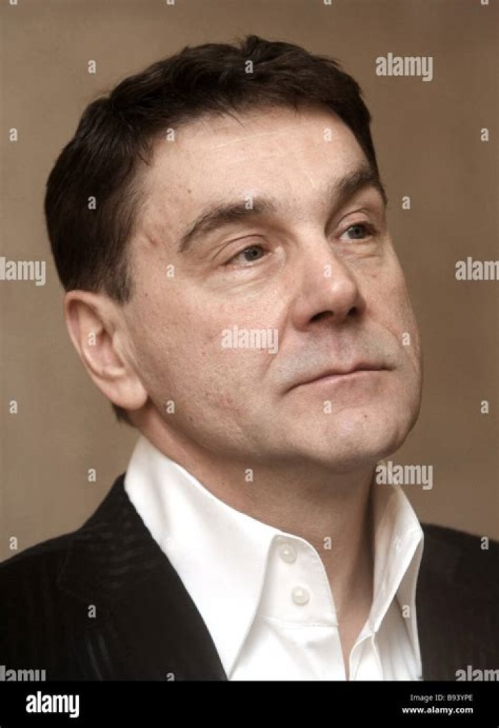 Sergei Makovetsky - Net Worth, Age, Height, Birthday, Bio, Wiki!