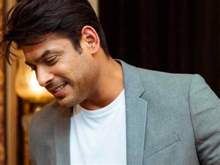 Sidharth Shukla - Net Worth, Age, Height, Birthday, Bio, Wiki!