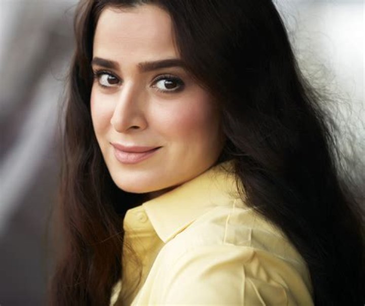 Simone Singh Net Worth, Age, Height, Bio, Birthday, Wiki!