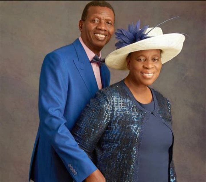 Singer ‘JABS’ Pastor Adeboye For Praying For A Staff Of A Construction Company (+video)
