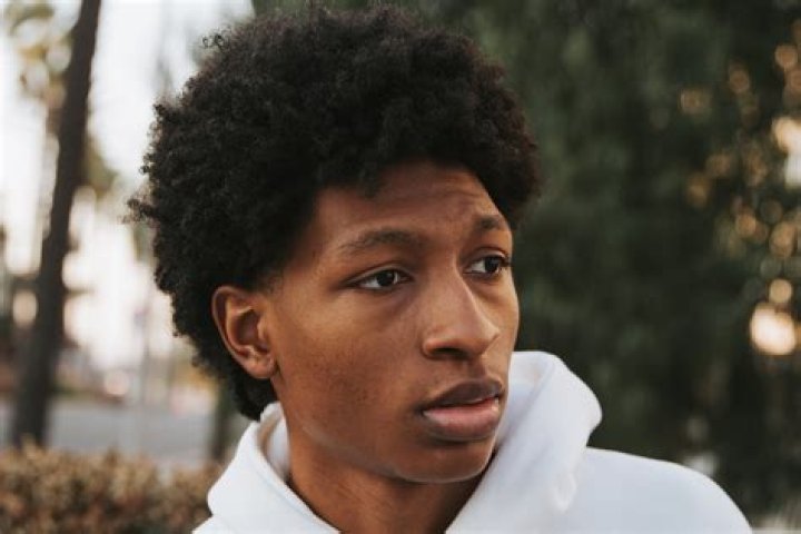 Skylan Brooks Biography: Net Worth, Movies, Age, Girlfriend, Parents, Instagram, Height, Wikipedia, TV Shows