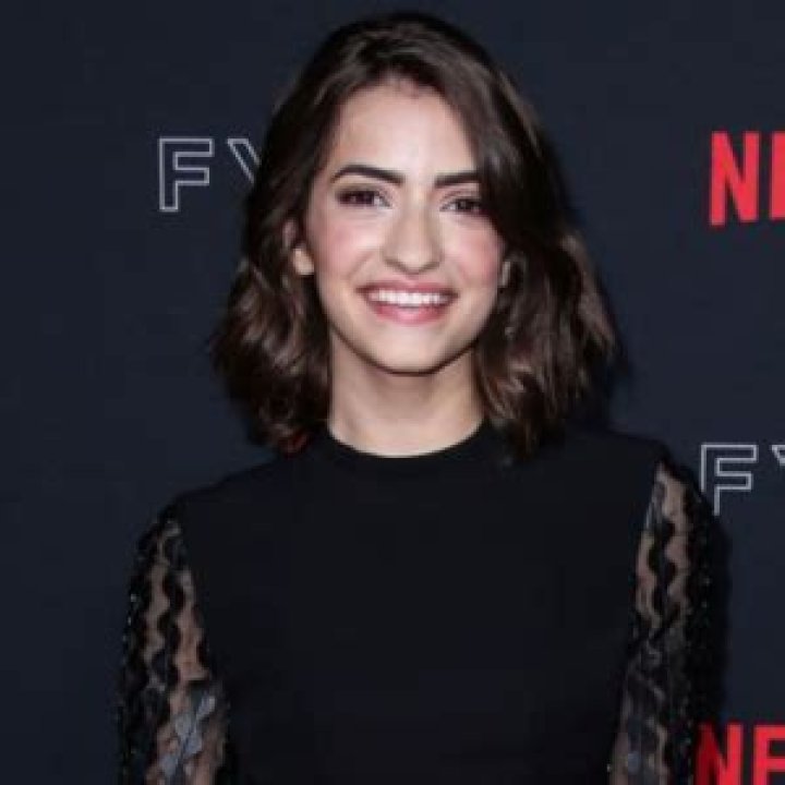 Soni Nicole Bringas – Wiki, Age, Parents, Brother, Dancer, Jane the Virgin, Fuller House, Movies, Boyfriend, Net Worth