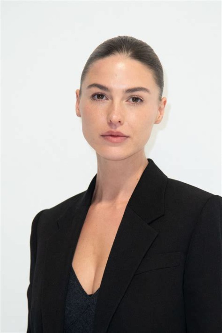 Sophia Roe Net Worth, Age, Height, Bio, Birthday, Wiki!