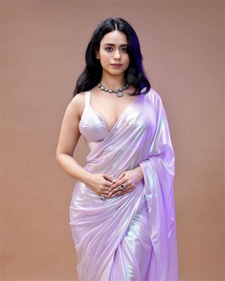 Soundarya Sharma- Wiki, Age, Boyfriend, Ethnicity, Net Worth, Height, Career