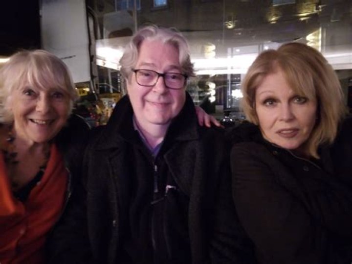 Stephen Fry Siblings: Meet Joanna and Roger