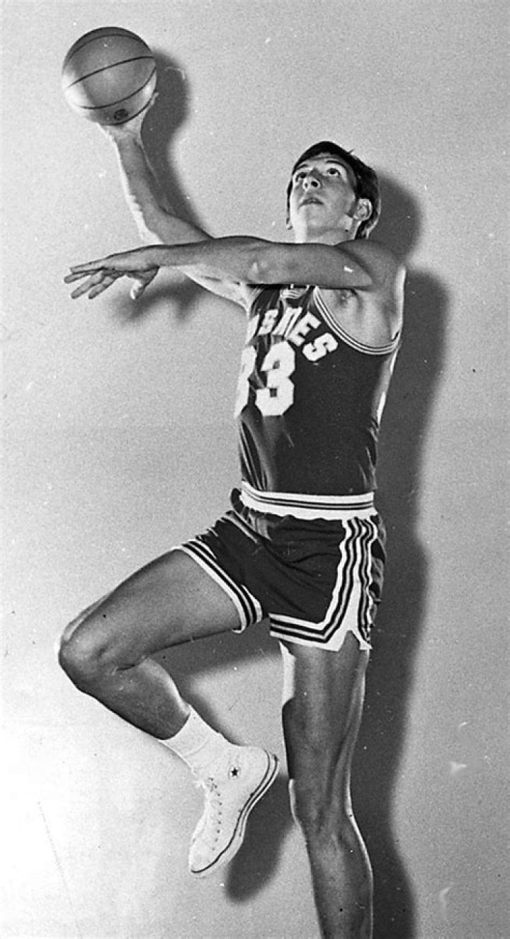 Steve Hawes Net Worth, Age, Height, Bio, Birthday, Wiki!