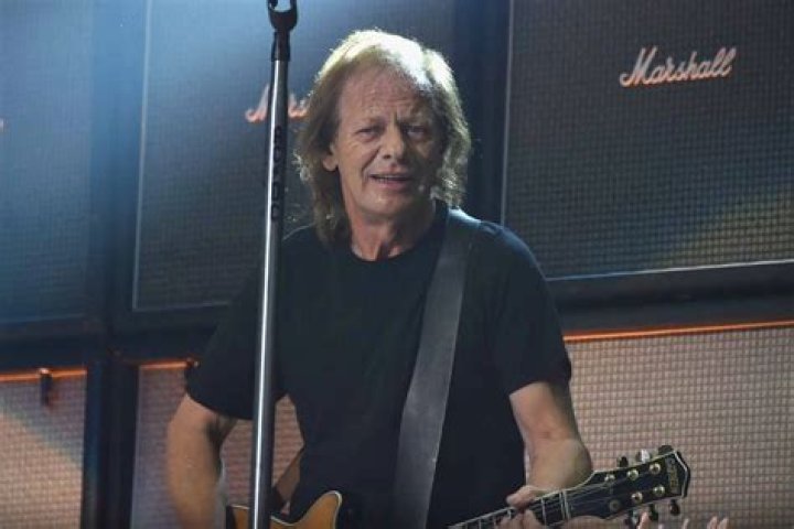 Stevie Young Net Worth, Age, Height, Bio, Birthday, Wiki!
