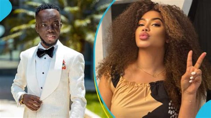 Strongman’s Daughter Simona Sings Akwaboah And Cina Soul’s Obiaa Like A Pro- Watch