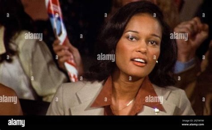 
Sylvia Meals- Wiki, Age, Height, Husband, Net Worth, Ethnicity	