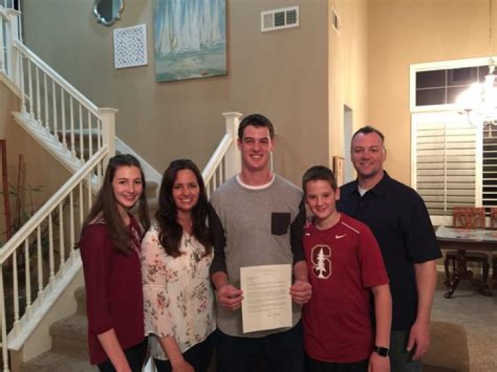 Tanner Pearson Bio, Parents, Wife, Children, Siblings, Net Worth