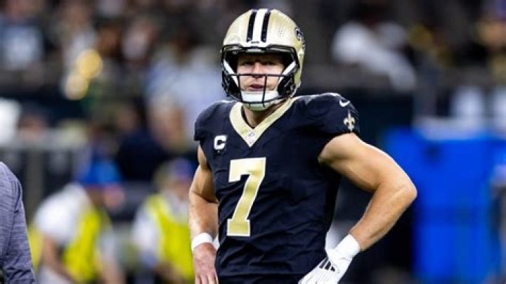 Fame | Taysom Hill net worth and salary income estimation Apr, 2024
