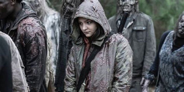 The Walking Dead Winter Premiere Recap 2/12/17: Season 7 Episode 9 “Rock in the Road”