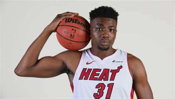 Know About Thomas Bryant; Contract, Height, Girlfriend, Age, Lakers