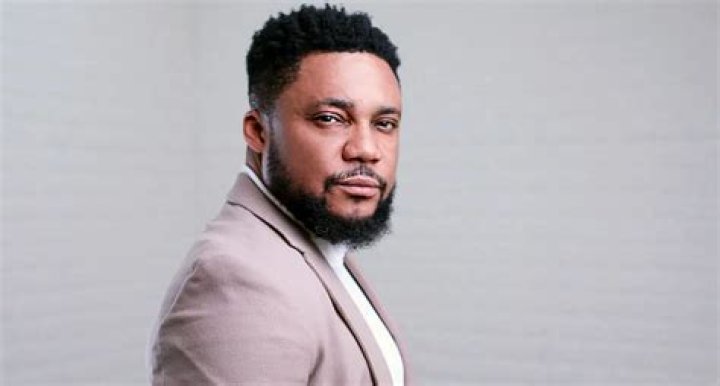 Tim Godfrey Biography: Age, Net Worth, Wife, Songs, Albums, Website, Wikipedia, Married, Family