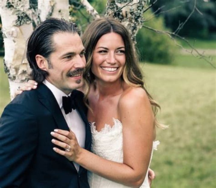 Tim Rozon's Wife, Linzey Rozon Biography: Age, Net Worth, Husband, Children, Parents, Siblings, Career, Wikipedia, Pictures | TheCityCeleb
