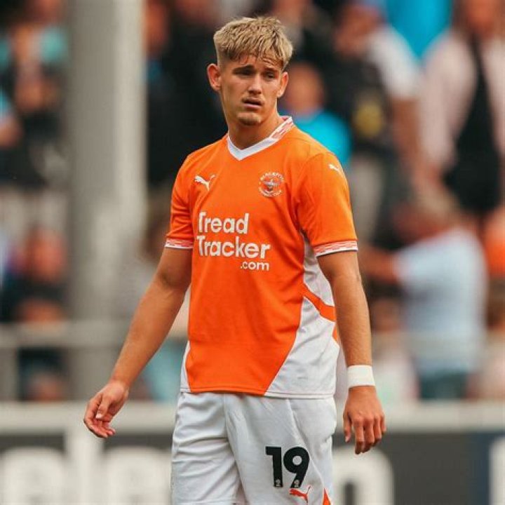 Is Stand-Up Comedian Tom Ballard Still Dating Boyfriend? Explore His Wiki Facts & Net Worth Details!