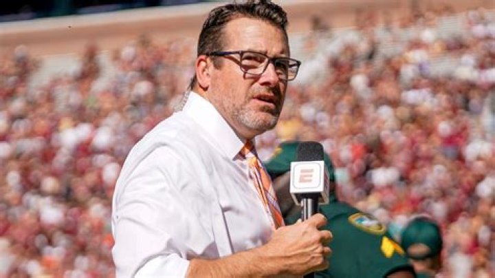 Tom Luginbill - Net Worth, Age, Height, Birthday, Bio, Wiki!