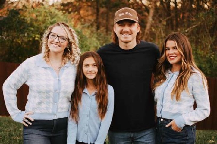 Does Tommy Pham have siblings?