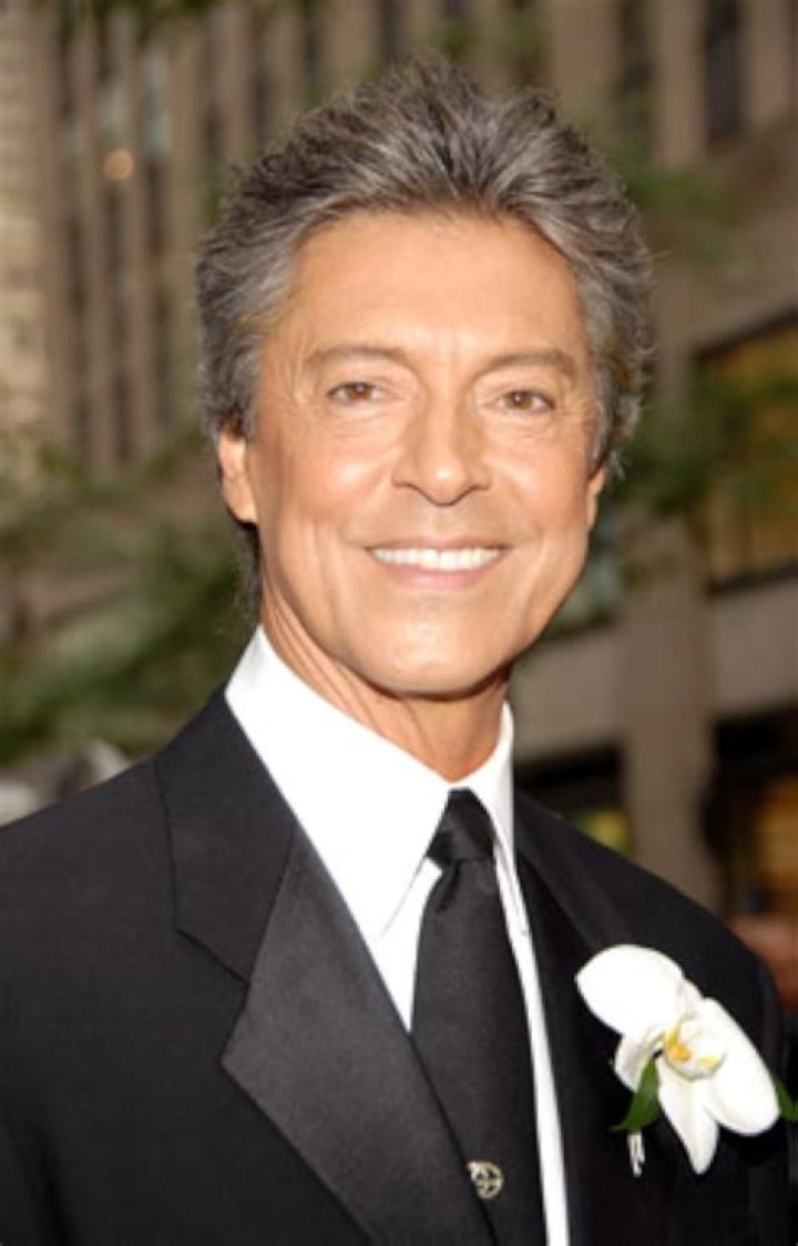 Fame | Tommy Tune net worth and salary income estimation Jan, 2024