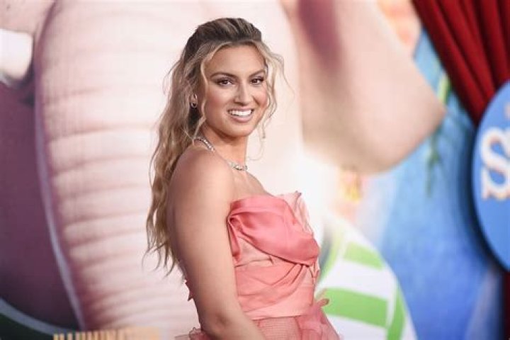 Tori Kelly Net Worth: How Much Is Tori Kelly Worth?