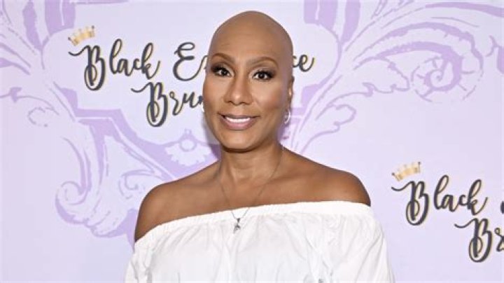 Towanda Braxton Net Worth, Age, Height, Bio, Birthday, Wiki!