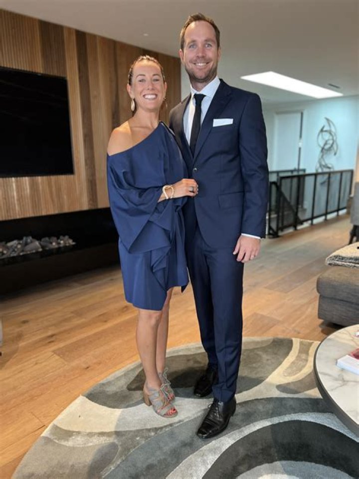 Travis Varcoe Wiki, Bio, Age, Height, Dating, Girlfriend, Married, Wife, Instagram, Net Worth 2021