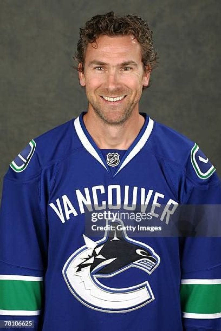 Trevor Linden - Net Worth, Age, Height, Birthday, Bio, Wiki!