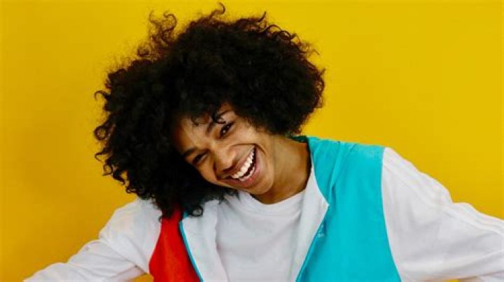 Trinidad Cardona Biography, Age, Parents, Songs, Net Worth