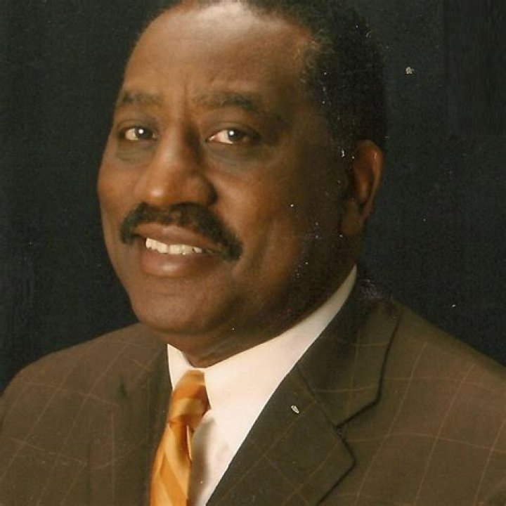 Troy Young - Net Worth, Age, Height, Birthday, Bio, Wiki!