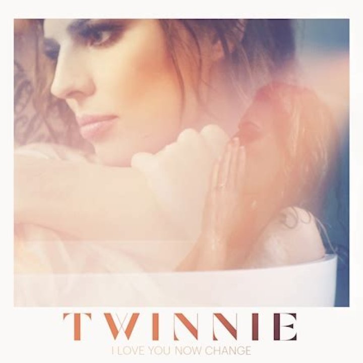 Twinnie Announces New Single 'I Love You Now Change'