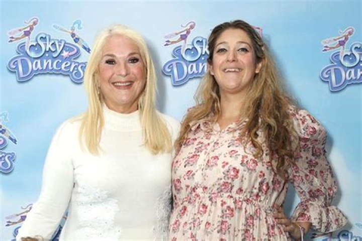 Vanessa Feltz's daughter, Saskia Kurer Biography: Age, Husband, Net Worth, Height, Wiki, Kids