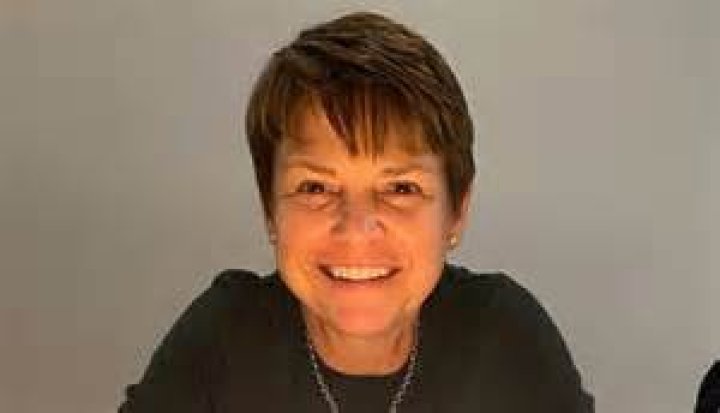 Fame | Wendy Davis (actress) net worth and salary income estimation Jan, 2024