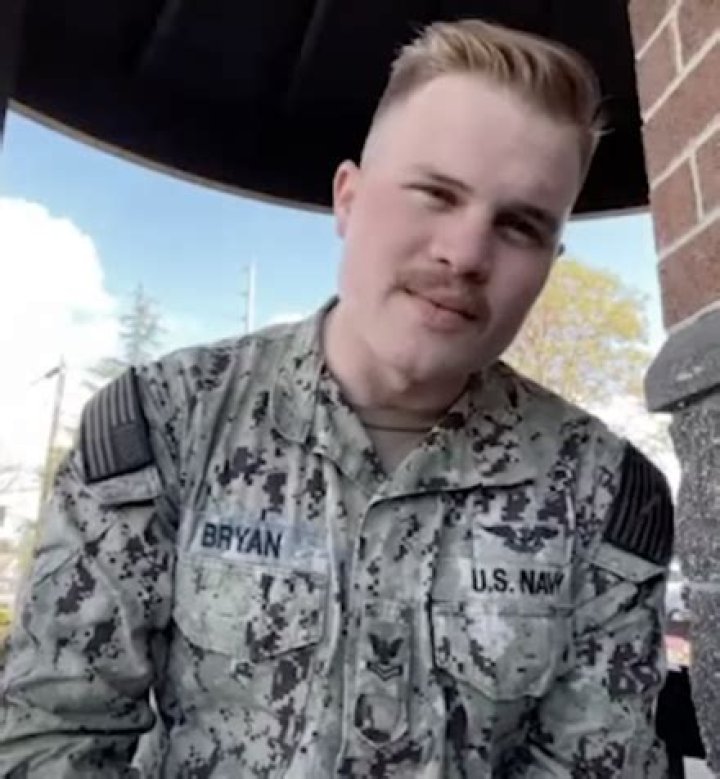 What did Zach Bryan do in the military?