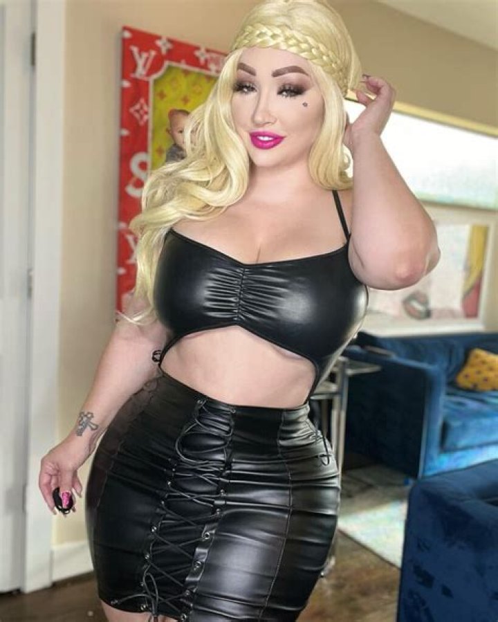 What is Amber Rose’s Net Worth: Biography, Net Worth & more