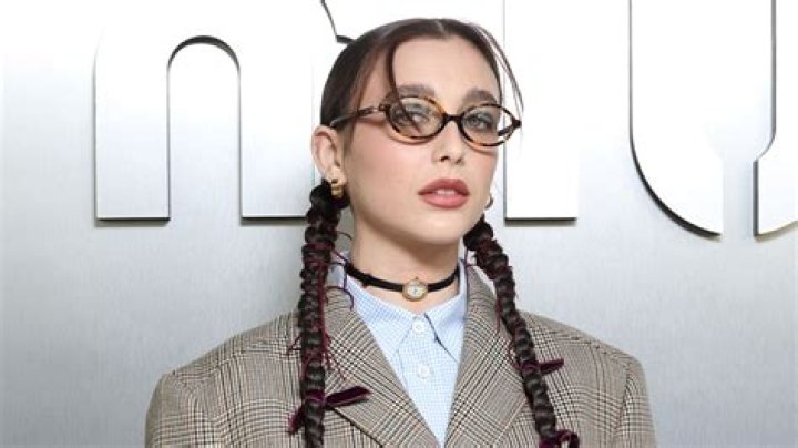 What is Emma Chamberlain’s Net Worth: Biography,Net Worth & more