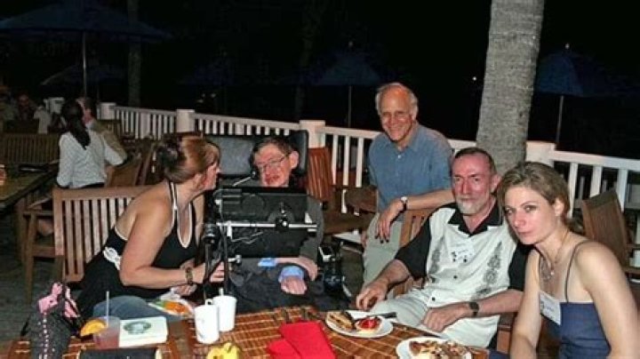 What Is Saffron Hocking’s Net Worth?