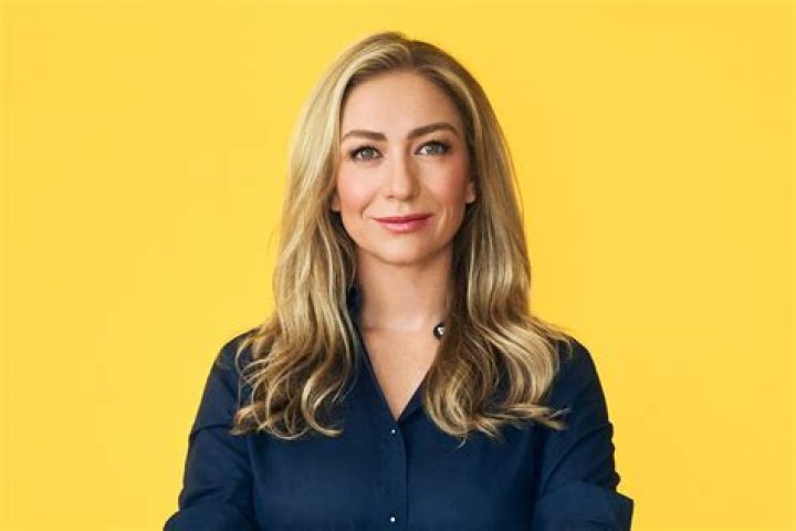 Whitney Wolfe Herd Net Worth, Age, Height, Bio, Birthday, Wiki!