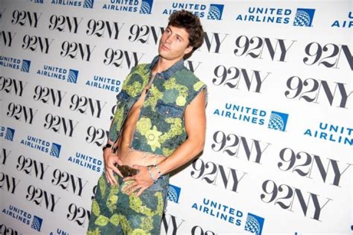 Who Are Dasha Nekrasova Parents?