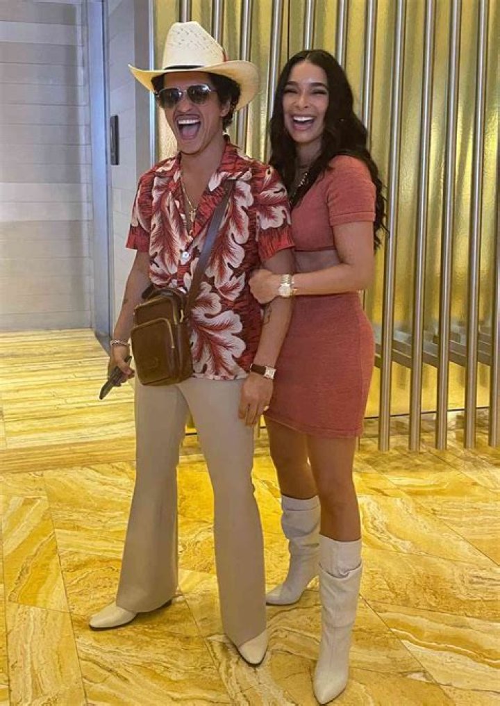 Bruno Tonioli Wife: Who Is Bruno Tonioli Wife?