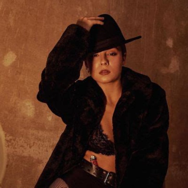 Who Is Samia Selina Hofmann From “Dancer 100”?