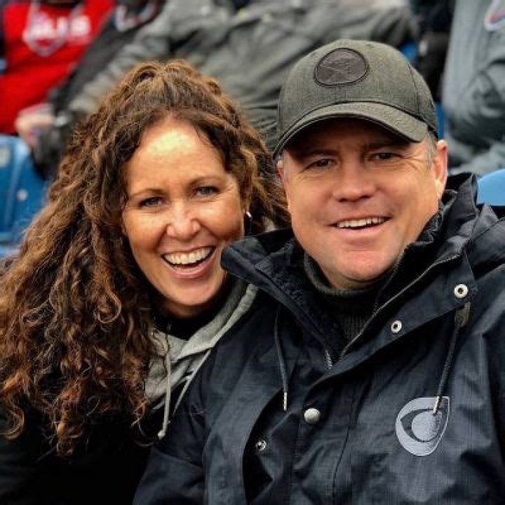 Who Is Steve Tasker Wife, Sarah Tasker? Married Life And Kids Details