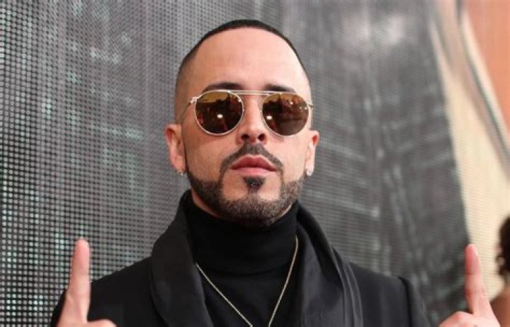 Yandel Net Worth, Age, Height, Bio, Birthday, Wiki!