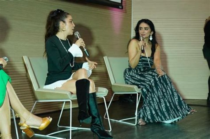 Yesenia Valencia - Net Worth, Age, Height, Birthday, Bio, Wiki!