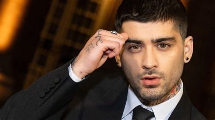 Zayn Malik pays a visit to SiriusXM