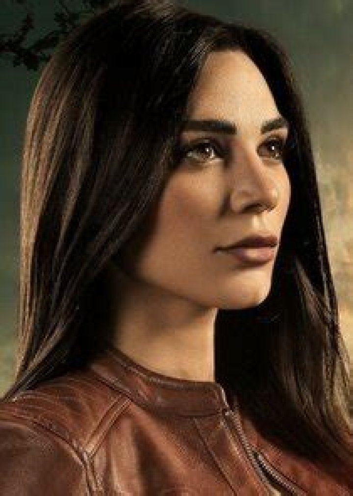 Fame | Zeinab Hind Khadra net worth and salary income estimation Apr, 2024